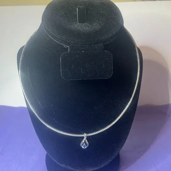 Safi Kilima 18-inch omega chain with deep blue hue of the main stone - Picture 1 of 5